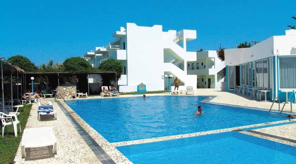 מרמרי Hotel Blue Jay מראה חיצוני תמונה